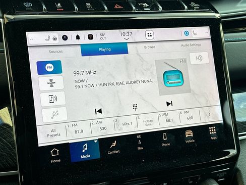 New 2023 Jeep Grand Cherokee Trailhawk w/ Advanced Protech Group II image 17