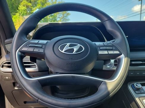 Used 2025 Hyundai Palisade Calligraphy FWD image 25