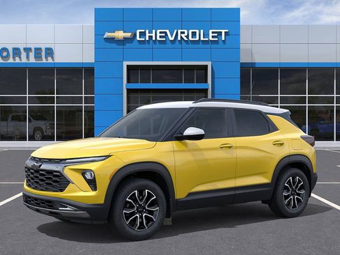 New 2025 Chevrolet TrailBlazer ACTIV w/ Driver Confidence Package AWD/4WD image 2