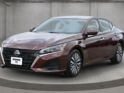 Used 2023 Nissan Altima 2.5 SV