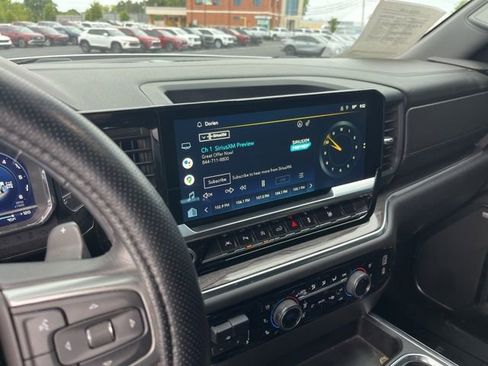 Used 2022 Chevrolet Silverado 1500 LTZ AWD/4WD image 23