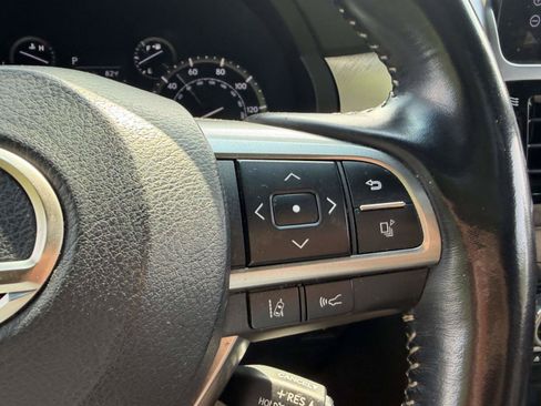 Used 2022 Lexus GX 460 Premium w/ Premium Plus Package AWD/4WD image 25