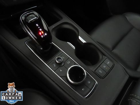Used 2024 Cadillac XT4 Premium Luxury image 17