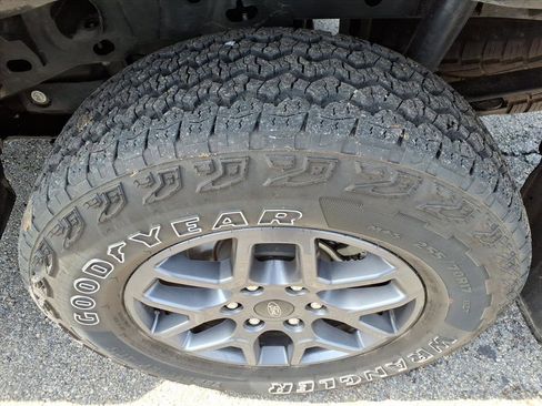 Used 2024 Ford Ranger XLT w/ FX4 Off-Road Package image 4