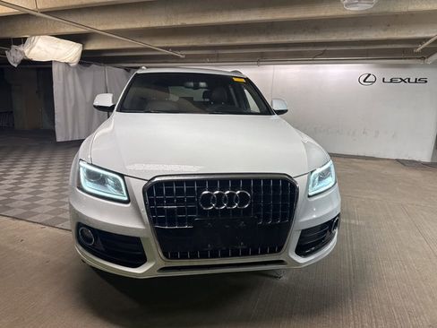 Used 2016 Audi Q5 2.0T Premium Plus w/ Technology Package image 2