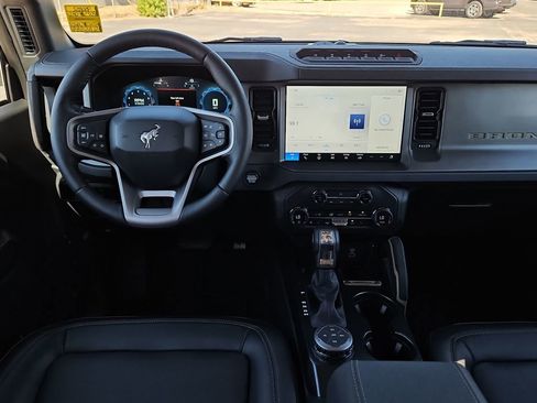 New 2025 Ford Bronco Badlands image 20