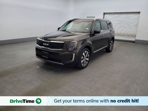 Used 2022 Kia Telluride S FWD image 1