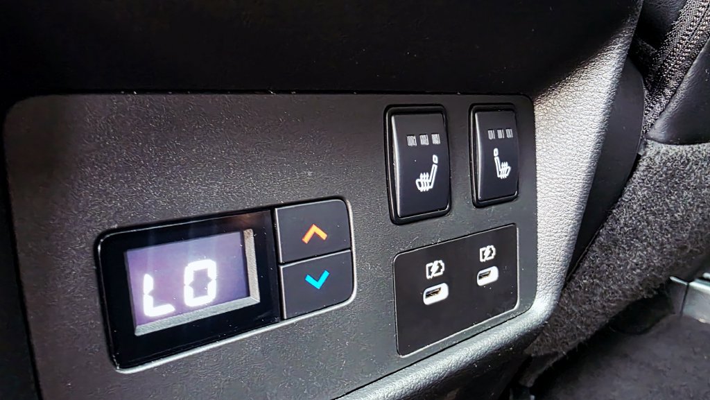 Used 2024 Nissan Rogue Platinum AWD/4WD image 20