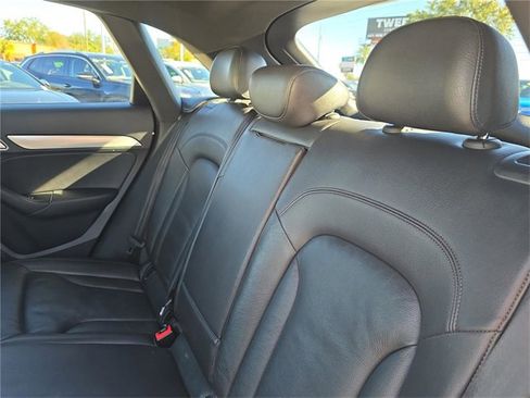 Used 2017 Audi Q3 2.0T Prestige w/ Prestige Package image 11