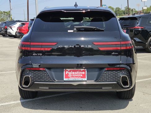 Used 2025 Genesis GV70 2.5T AWD/4WD image 5