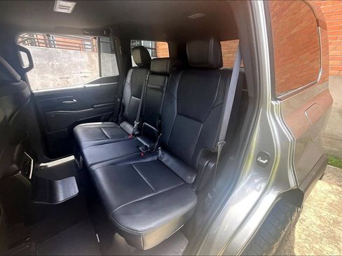 Used 2024 Lexus GX 550 AWD/4WD image 35
