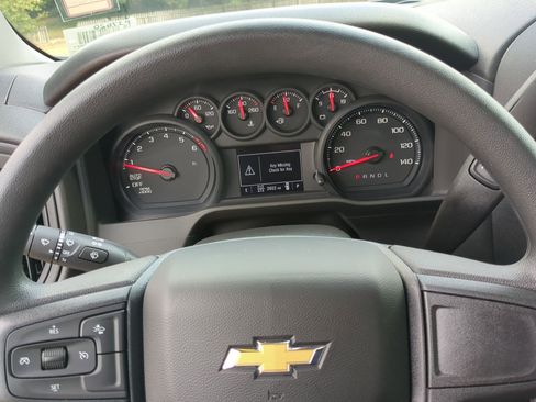 Used 2025 Chevrolet Silverado 1500 W/T w/ WT Value Package image 15