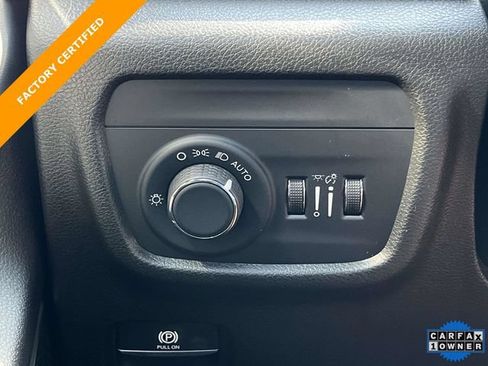 Certified 2021 Jeep Grand Cherokee L Laredo AWD/4WD image 37
