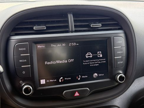 Used 2024 Kia Soul LX w/ Option Group 015 FWD image 20