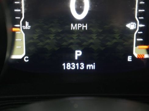 Used 2024 Jeep Wrangler Unlimited Sport AWD/4WD image 17