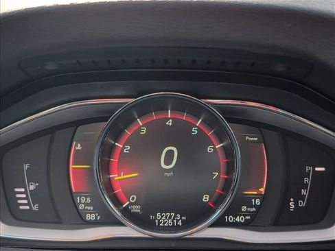 Used 2018 Volvo S60 T5 Dynamic w/ Vision Package FWD image 10
