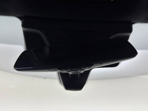 Used 2023 BMW i7 xDrive60 w/ Parking Assistance Package image 36