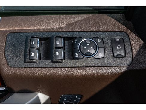 Used 2017 Ford F250 King Ranch w/ King Ranch Ultimate Package image 16