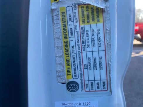 Used 2019 Ford Transit 350 XL image 34