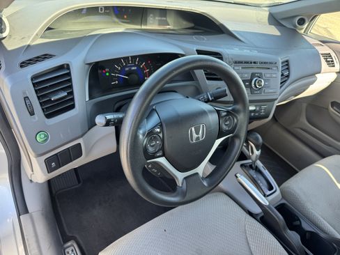 Used 2012 Honda Civic Hybrid Sedan image 12