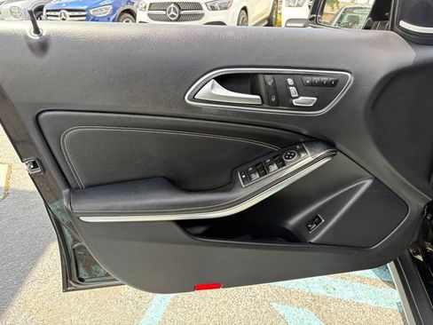 Used 2018 Mercedes-Benz GLA 250 4MATIC w/ Premium Package image 25