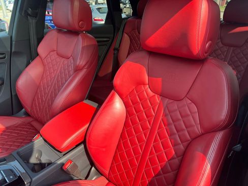 Used 2024 Audi SQ5 Premium Plus w/ Premium Plus Package AWD/4WD image 11