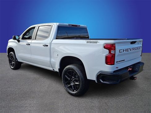 New 2026 Chevrolet Silverado 1500 LT Trail Boss w/ Dark Appearance Package image 4