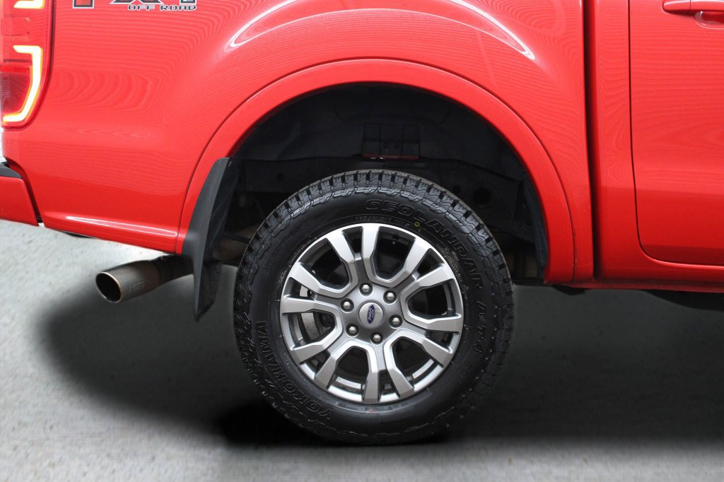 Used 2023 Ford Ranger Lariat w/ FX4 Off-Road Package AWD/4WD image 12