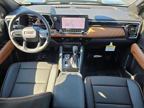 New 2026 GMC Canyon AT4 w/ AT4 Premium Package AWD/4WD image 32