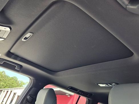 Used 2024 Lexus GX 550 AWD/4WD image 21