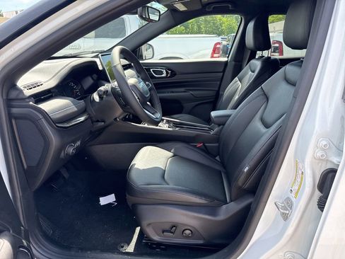 New 2026 Jeep Compass Limited AWD/4WD image 15
