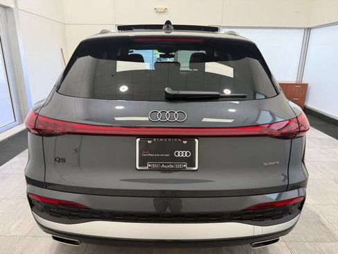Certified 2025 Audi Q5 Premium Plus w/ Premium Plus AWD/4WD image 3