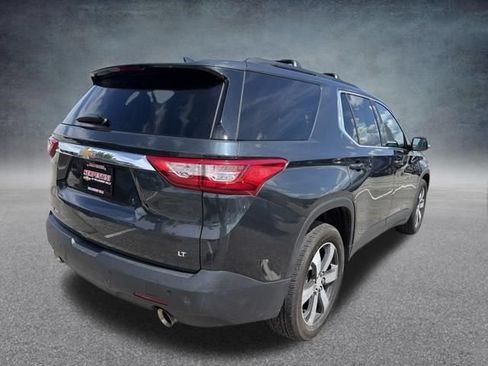 Used 2019 Chevrolet Traverse LT w/ LT Premium Package AWD/4WD image 7