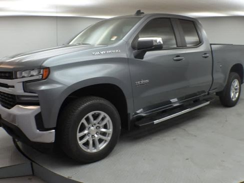 Used 2019 Chevrolet Silverado 1500 LT w/ Texas Edition RWD image 5