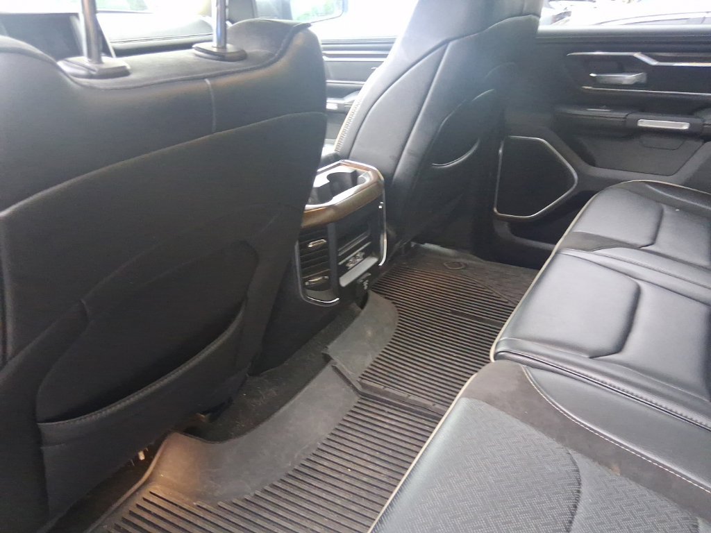 Used 2022 RAM 1500 Laramie AWD/4WD image 17