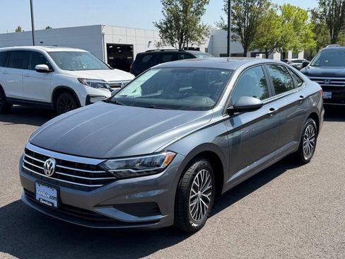Used 2021 Volkswagen Jetta S w/ Driver Assistance Package FWD image 4