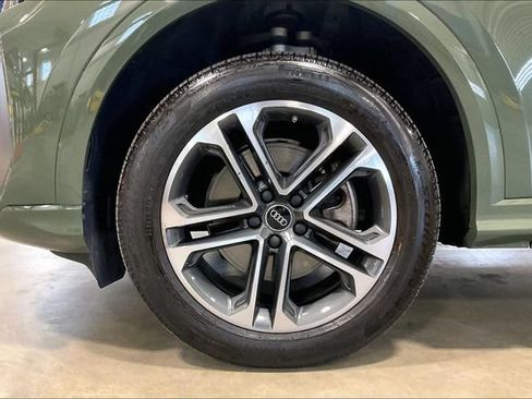 Certified 2025 Audi Q5 Premium Plus w/ Premium Plus AWD/4WD image 9