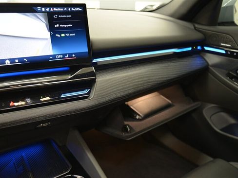 Used 2026 BMW 530i w/ M Sport Package image 37