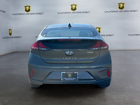Used 2020 Hyundai Ioniq SE FWD image 4