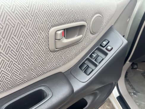 Used 2003 Toyota Highlander Limited image 14