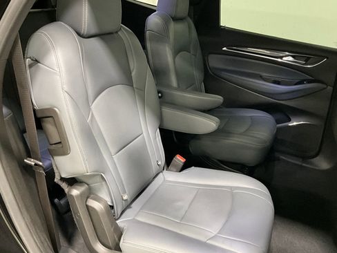 Used 2023 Buick Enclave Essence AWD/4WD image 23