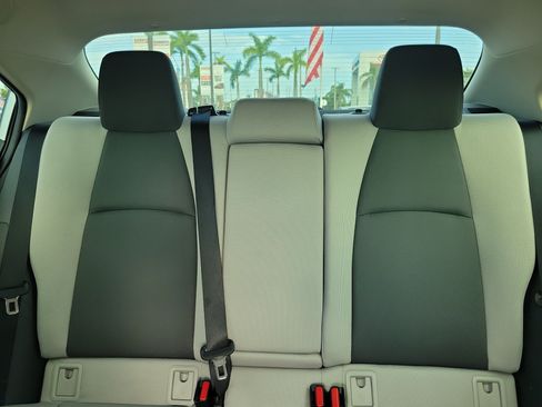 Used 2022 Toyota Corolla LE FWD image 21
