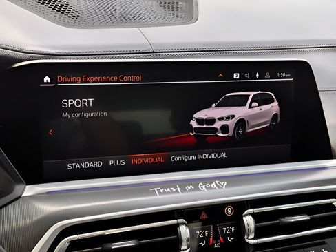 Used 2022 BMW X5 xDrive40i w/ M Sport Package AWD/4WD image 9