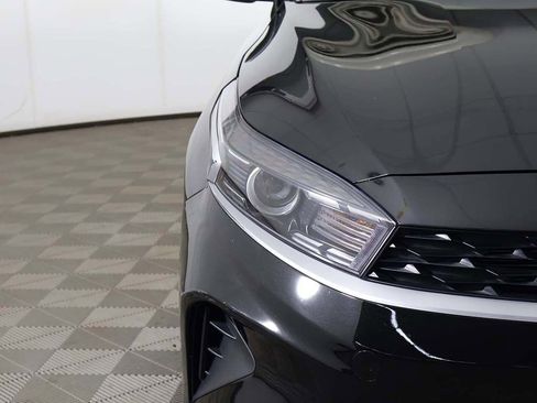 Used 2023 Kia Forte LXS w/ LXS Technology Package image 12