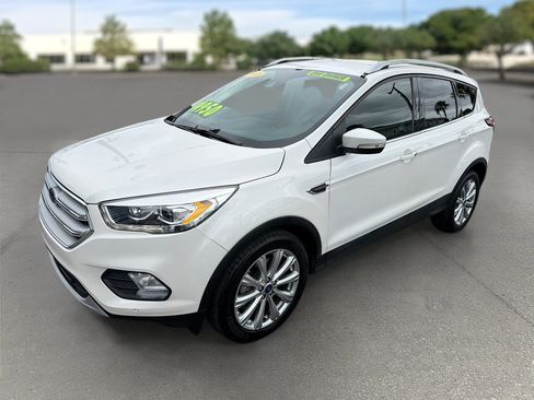 Used 2018 Ford Escape Titanium w/ Ford Safe & Smart Package FWD image 3
