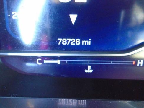 Used 2022 Chevrolet Suburban High Country w/ Max Trailering Package AWD/4WD image 6