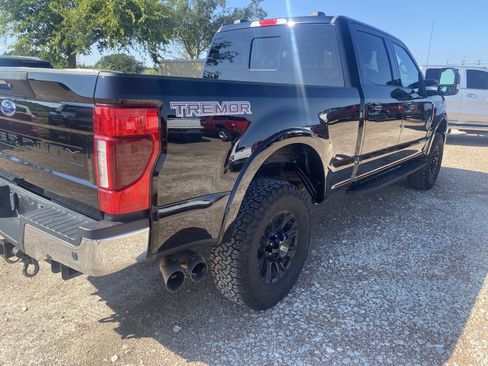 Used 2020 Ford F250 Lariat w/ Tremor Off-Road Package image 7