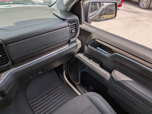 Used 2026 Chevrolet Silverado 1500 LT AWD/4WD image 17