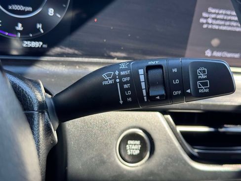Used 2024 Kia Seltos EX AWD/4WD image 24