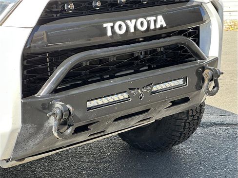 Used 2018 Toyota 4Runner TRD Off-Road Premium image 35